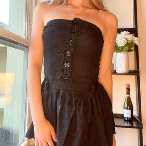 Forever 21 Black Strapless Button Top